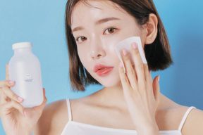 Không trang điểm có cần tẩy trang không?