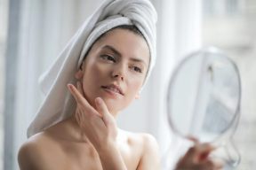 BÍ QUYẾT TRANG ĐIỂM: ĐẸP HƠN MỖI NGÀY VỚI TIPS MAKE-UP 2 PHÚT!