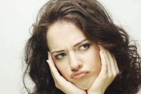 6 THÓI QUEN XẤU ĐANG KHIẾN LÀN DA BẠN XUẤT HIỆN NẾP NHĂN