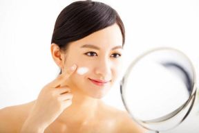 NHỮNG LƯU Ý KHI CHỊ EM CÓ Ý ĐỊNH THAY ĐỔI THÓI QUEN CHĂM SÓC DA TẠI NHÀ