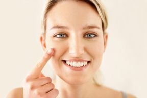 ĐỂ TẨY TẾ BÀO CHẾT CHO DA NHẠY CẢM, HÃY THỬ MỸ PHẨM ENZYME