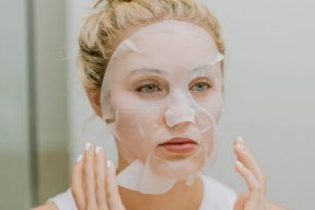 Các Bước Skincare Cho Da Khô Mụn Đúng Cách, Hiệu Quả