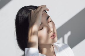 ĐỘC TỐ TRONG KHÔNG KHÍ ĐANG ÂM THẦM HUỶ HOẠI LÀN DA BẠN MỖI NGÀY!