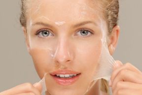 NÊN CHĂM SÓC DA SAU PEEL HÓA HỌC NHƯ THẾ NÀO?