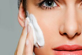 3 BÍ QUYẾT HÀNG ĐẦU GIÚP DƯỠNG ẨM CHO DA DẦU