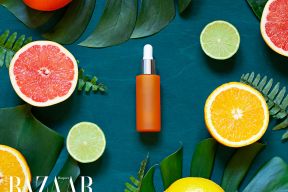 NÊN KẾT HỢP VITAMIN C VỚI NHỮNG HOẠT CHẤT NÀO TRONG CHU TRÌNH DƯỠNG DA?