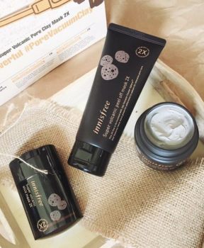  Mặt Nạ Dạng Thỏi Tro Núi Lửa Innisfree Super Volcanic Stick Mask 2X – 27gram