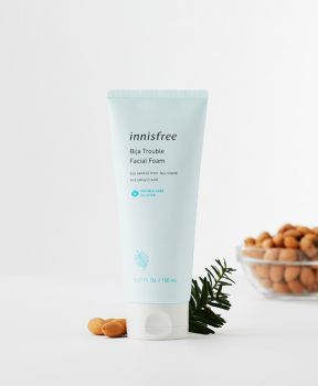 Sữa Rửa Mặt Innisfree Bija Trouble Facial Foam Dành Cho Da Dầu Mụn 150ml