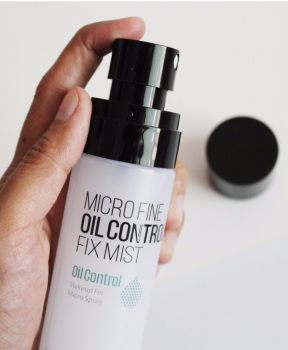 Xịt Khoáng Kiểm Dầu Clio Mcro Fine Oil Control Fix Mist