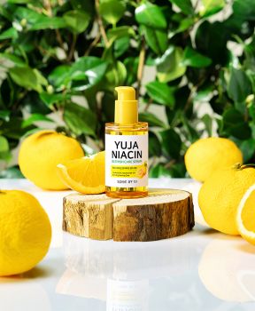 Tinh Chất Dưỡng Sáng Da Some By Mi Chiết Xuất Quả Thanh Yên 50ml