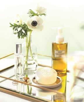 Dầu Tẩy Trang DHC Chiết Xuất Olive Làm Sạch Sâu Da 70ml Olive Deep Cleansing Oil