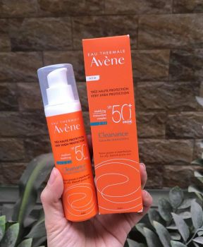 Kem Chống Nắng Avène SPF50+ Cho Da Nhờn Mụn 50ml Very High Protection Cleanance SPF 50+