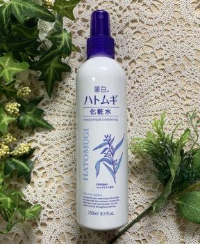 Xịt Khoáng Hatomugi Ý Dĩ Dưỡng Ẩm, Làm Sáng Da 250ml The Mist Lotion