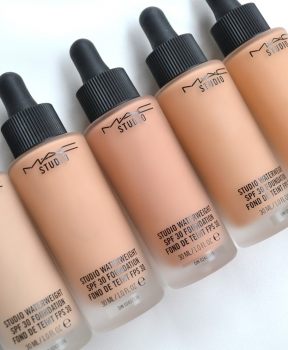 Kem Nền Mỏng Mịn MAC SPF 30 PA++ Màu Sáng Studio Waterweight SPF 30 Foundation 30ml