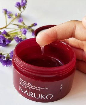 Mặt Nạ Ngủ NARUKO Ý Dĩ Nhân Đỏ Mềm Mịn Da 80g RJT Supercritical CO2 Pore Minimizing & Brightening Night Gelly