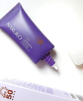 Kem Chống Nắng Naruko Hoa Thủy Tiên Tế Bào Gốc Thực Vật 30ml Narcissus Repairing BB Sunscreen SPF50 PA++++