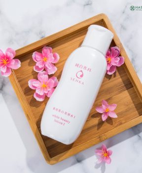 Nước Dưỡng SENKA Giúp Làm Mềm Và Sáng Da 200ml White Beauty Lotion I