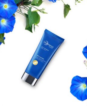 Sữa Rửa Mặt Bio-essence Dưỡng Da Tươi Trẻ Dành Cho Da Khô 100g Bio-Essence Renew Deep Cleanser