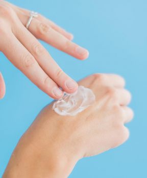 Kem Dưỡng Cosmedica Dưỡng Ẩm Da Dành Cho Ban Đêm 50g