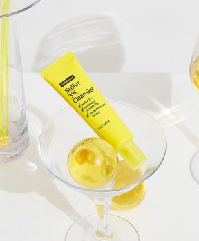 Gel Dưỡng Ẩm By Wishtrend Hỗ Trợ Giảm Và Ngừa Mụn 30g