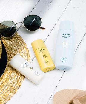 Kem Chống Nắng Chifure Dạng Sữa SPF50+ PA++++ 30ml
