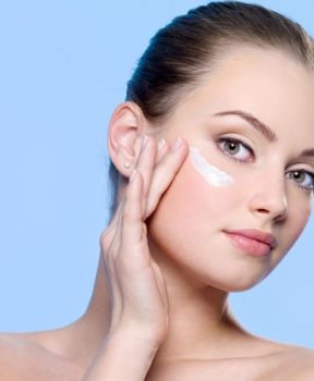 Gel Dưỡng Mắt Naris Cosmetic Ngừa Thâm & Nếp Nhăn 20g