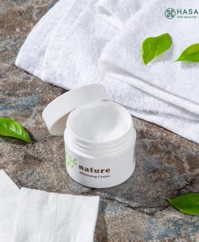 Kem Dưỡng Naris Nature Làm Sáng Da Ban Đêm 50g