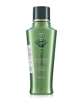 Nước Dưỡng Da Cung Cấp Độ Ẩm Naris Cosmetic 135ml