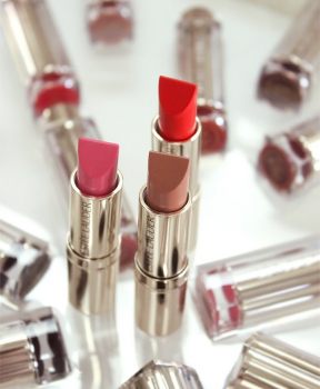 Son Estee Lauder Dạng Kem 260 Sky High Màu Hồng Phấn 3.5g
