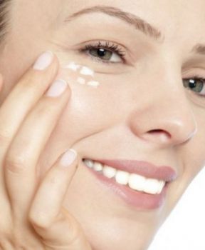 Kem Dưỡng Vichy Giúp Giảm Nếp Nhăn & Săn Chắc Da Vùng Mắt 15ml