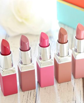 Son Lì Clinique Dưỡng Môi Màu Hồng 06 Rose Pop 3.9g