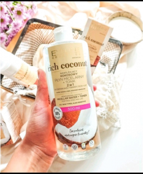 Eveline Nước tẩy trang Rich Coconut Moisturizing Coconut Micellar Water + Toner 500ml